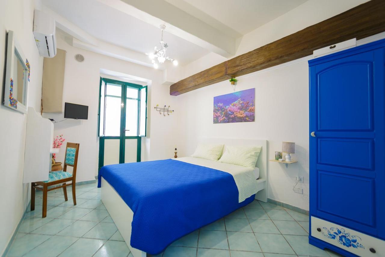 Apartamento Ti Porto Al Centro Unforgettable Moments Salerno Exterior foto